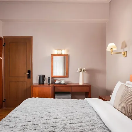 Mons Hotel Arachova
